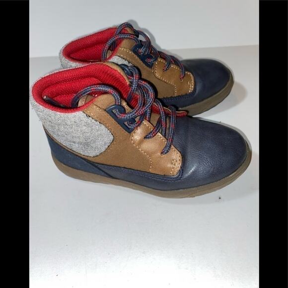 OSHKOSH BOYS LACE UP BOOT SIZE 10 - Picture 1 of 4